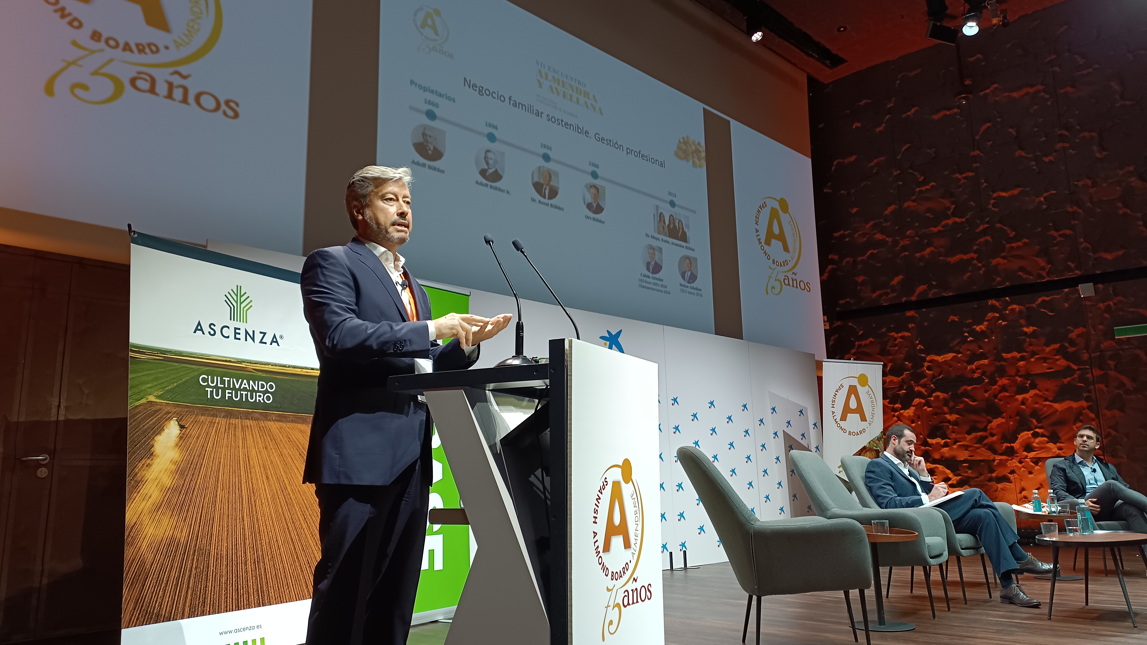 Alfredo Avendaño, responsable de Bühler Sortex Iberia, durante su exposición. Alfredo Avendaño, responsable de Bühler Sortex Iberia, durante su exposición.